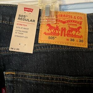Men’s Levi 505 Regular Jeans New With Tags